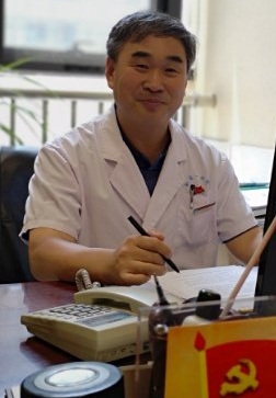 日常工作照.jpg
